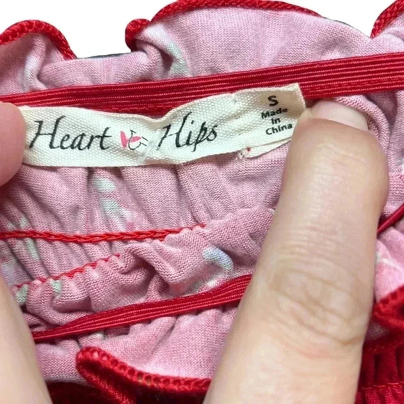 🌟Heart & Hips Top Sz Small​🌟 - Picture 4 of 4